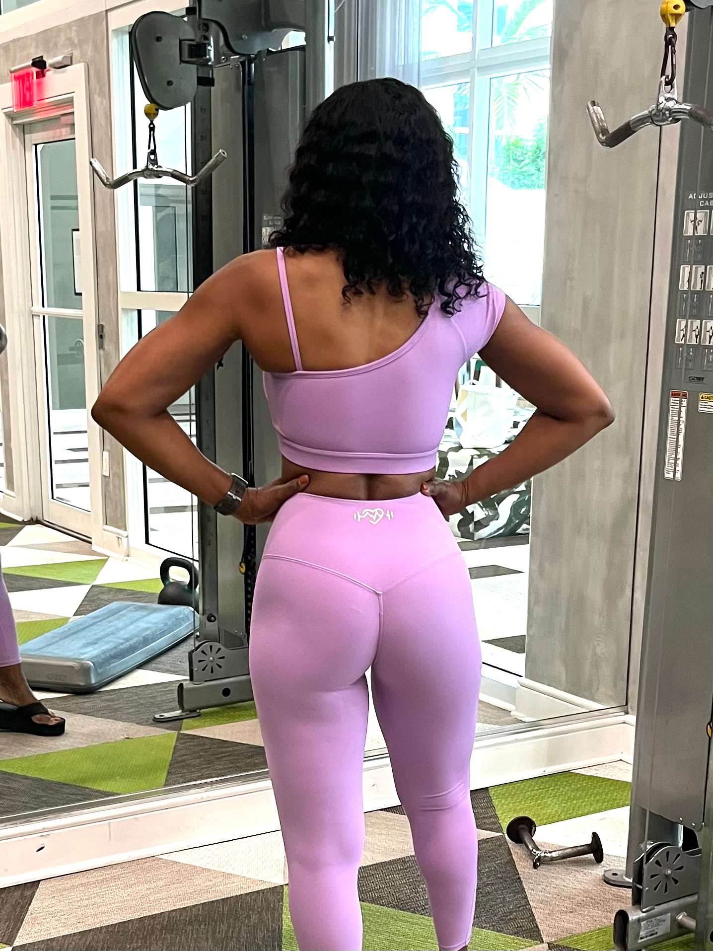 2-Piece Sportswear Bra and Scrunched Butt Leggings Set