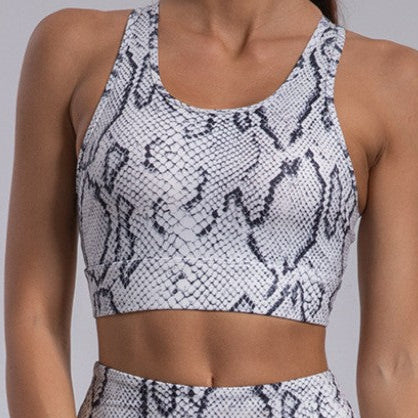 Seamless Snake Print Fitness Bra (Black and White)