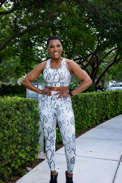 Seamless Snake Print Bra and Leggings Set (Black & White)
